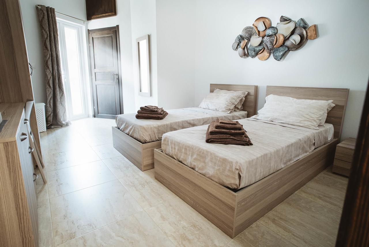 Fauzia B&B Hamrun エクステリア 写真